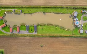 Lakeside Fishing Lodges